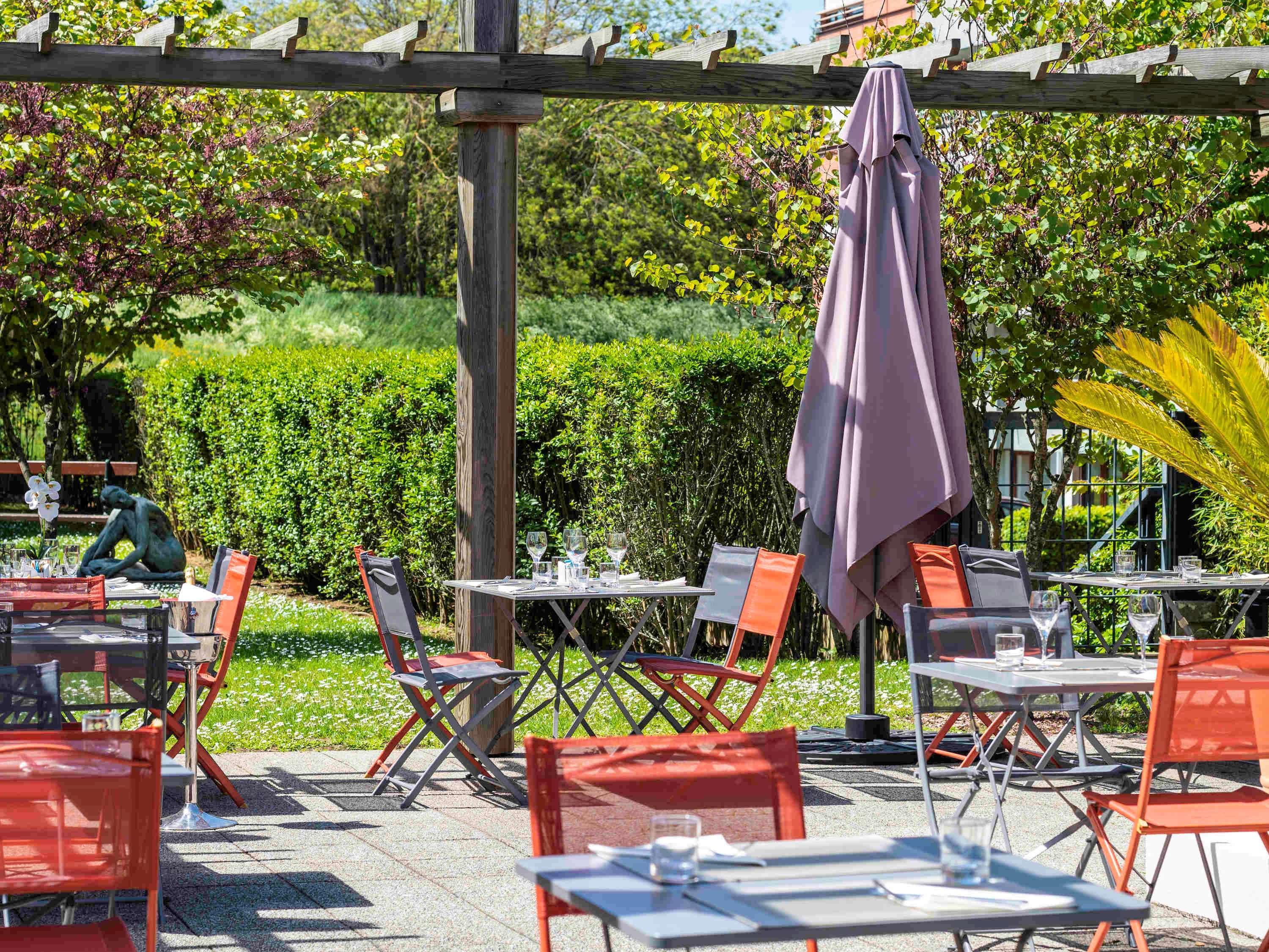 Mercure Maurepas Saint Quentin Экстерьер фото
