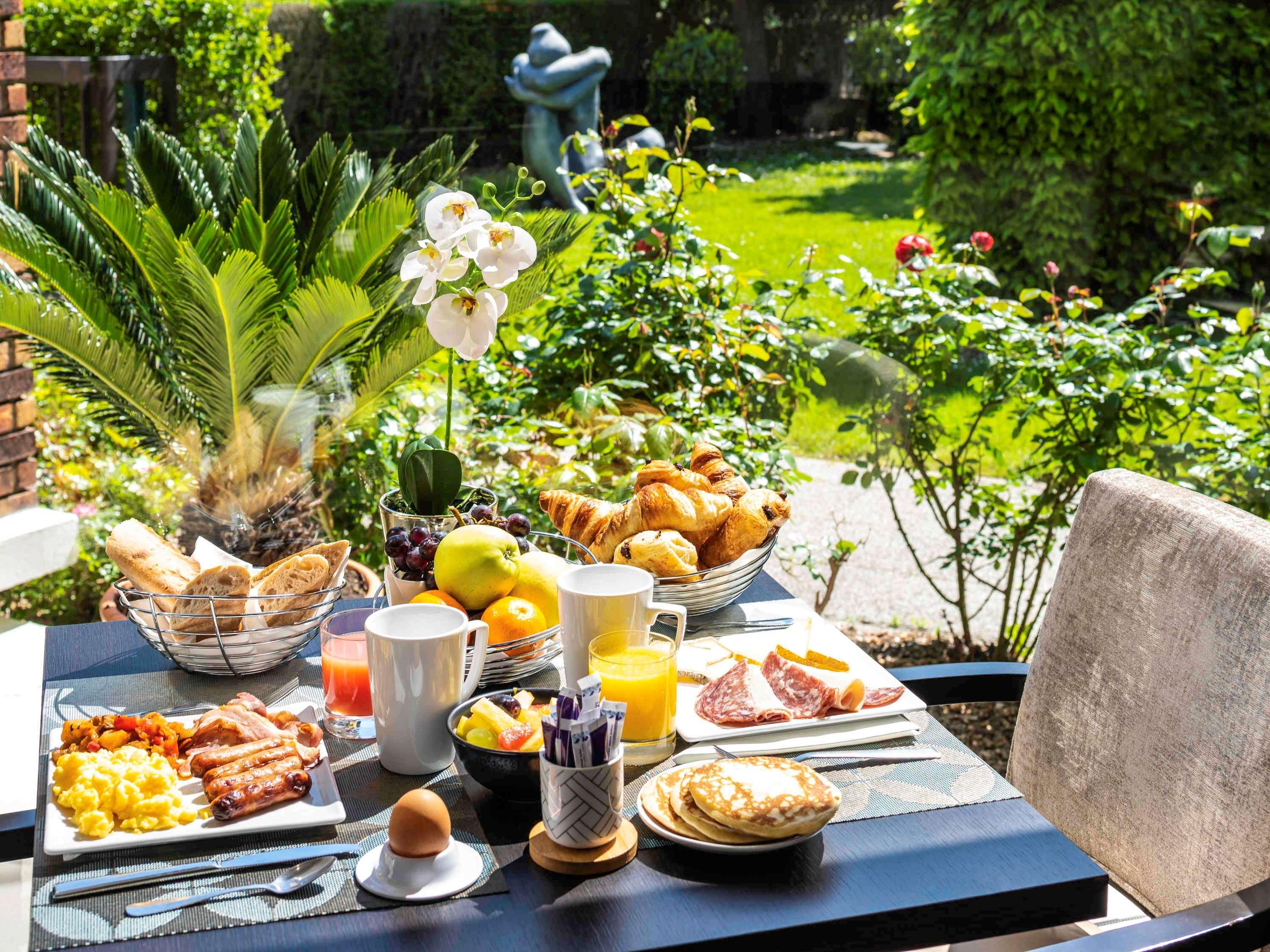 Mercure Maurepas Saint Quentin Экстерьер фото