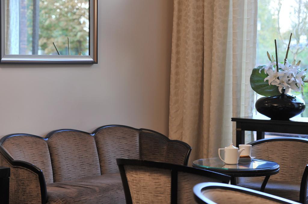 Mercure Maurepas Saint Quentin Экстерьер фото