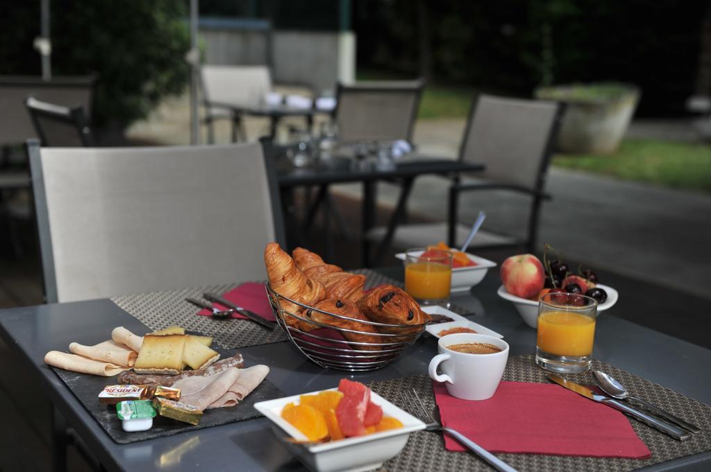 Mercure Maurepas Saint Quentin Экстерьер фото