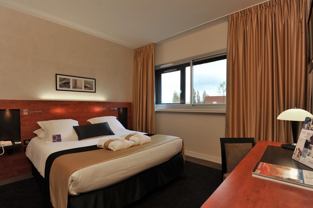 Mercure Maurepas Saint Quentin Экстерьер фото