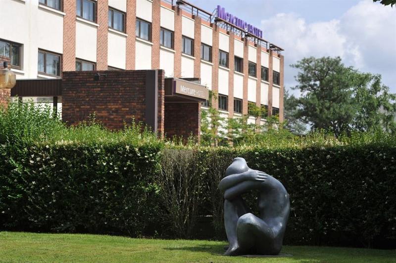 Mercure Maurepas Saint Quentin Экстерьер фото